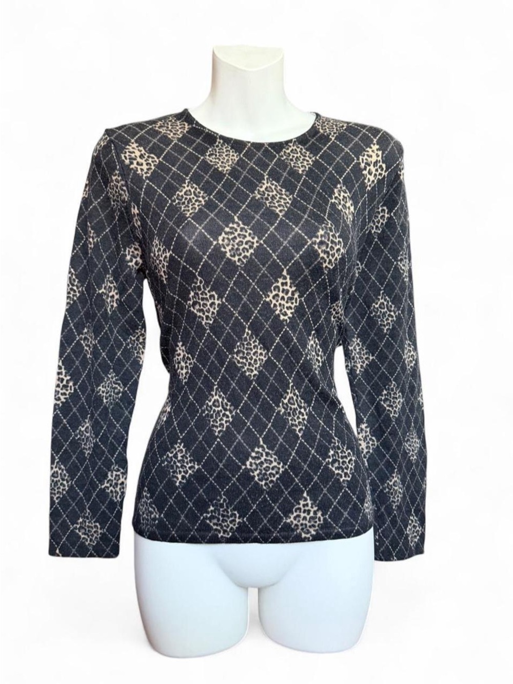 Bloomingdale's Cheetah Diamond Patterned Long-Sleeve Top